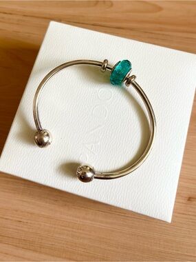 Pandora Moments ALE 925 Sterling Silver Open Bangle Bracelet Ball Ends Charm